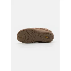 Keen Howser Lady III Slider